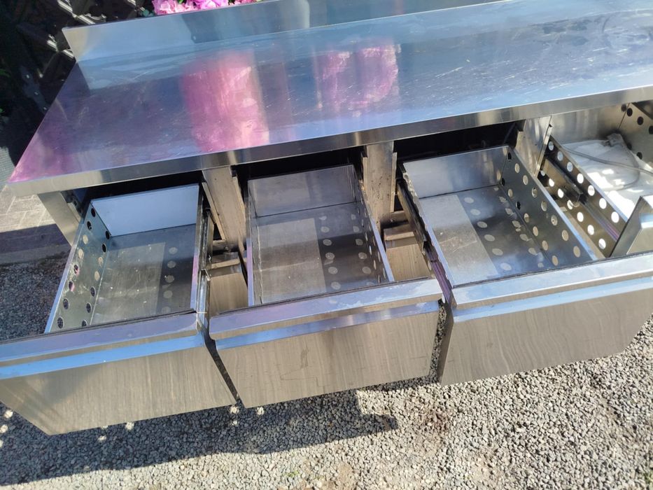 lada chłodnicza stół chłodniczy lodówka