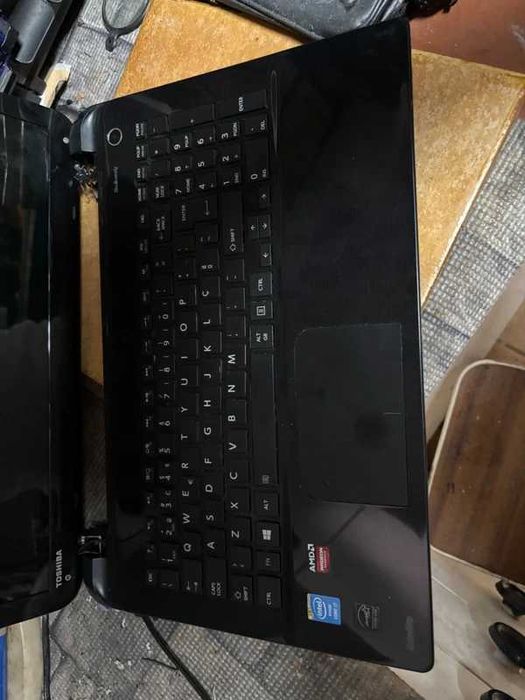 Toshiba Satellite L50-B-127 Para Peças