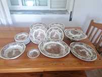 Serviço Jantar ROYAL TUDOR Ware
