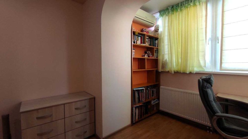 2к квартира + гараж. Будинок у парку «Веселка» напроти Файна Таун