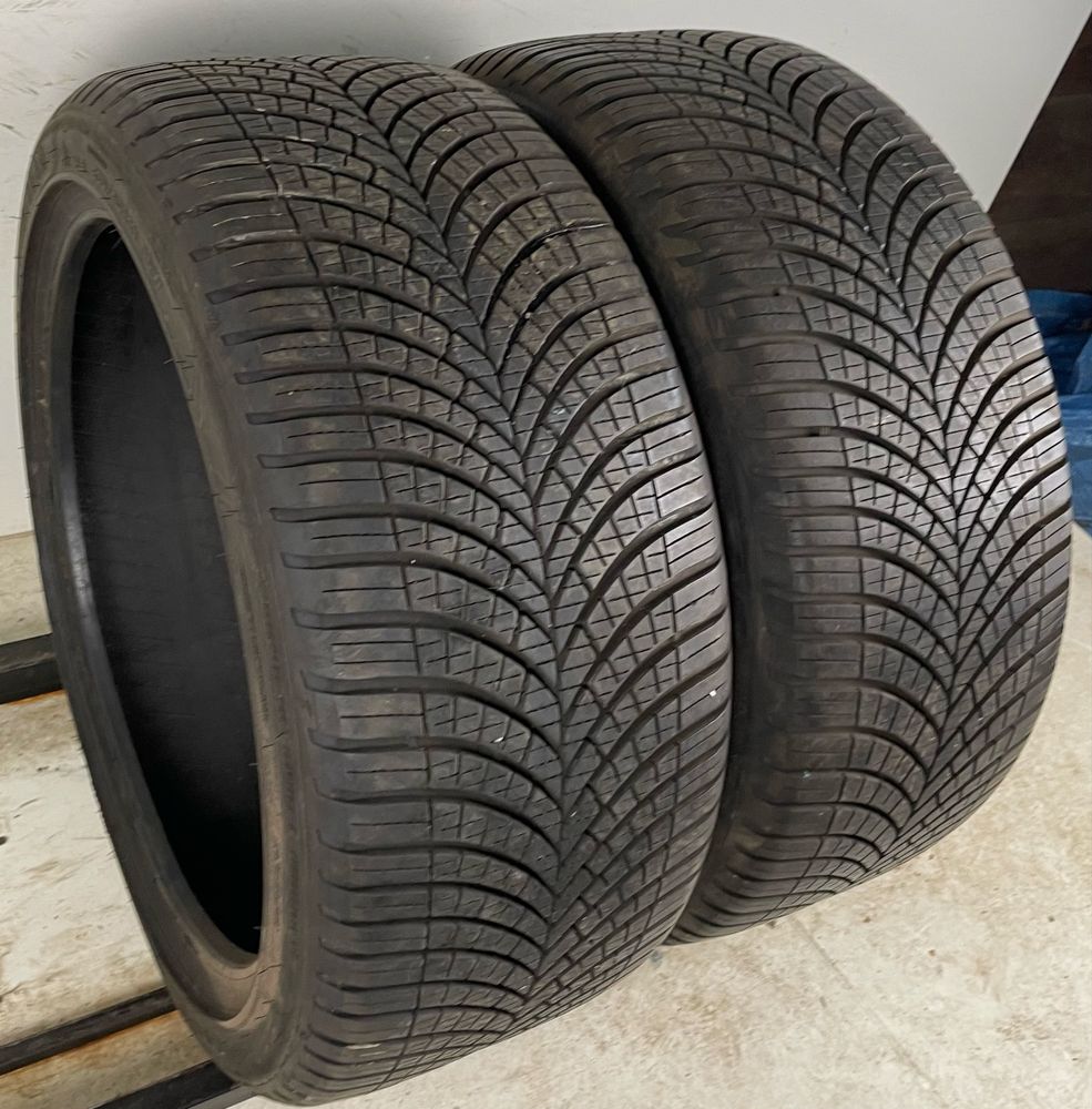 235/40R18 95W Goodyear Vector 4 seasons Gen-3