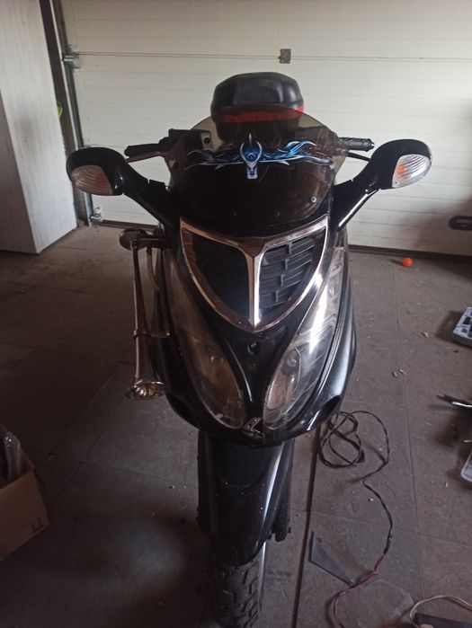 Продам скутер 150кубов