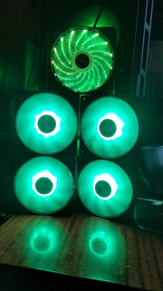 Комплект 4+1 с RGB подсветкой 120мм.