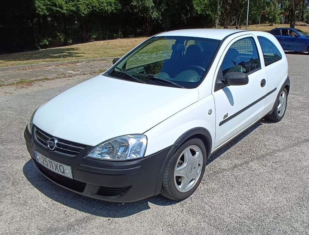 Opel corsa spor 1.3cdti de 2004 com ac