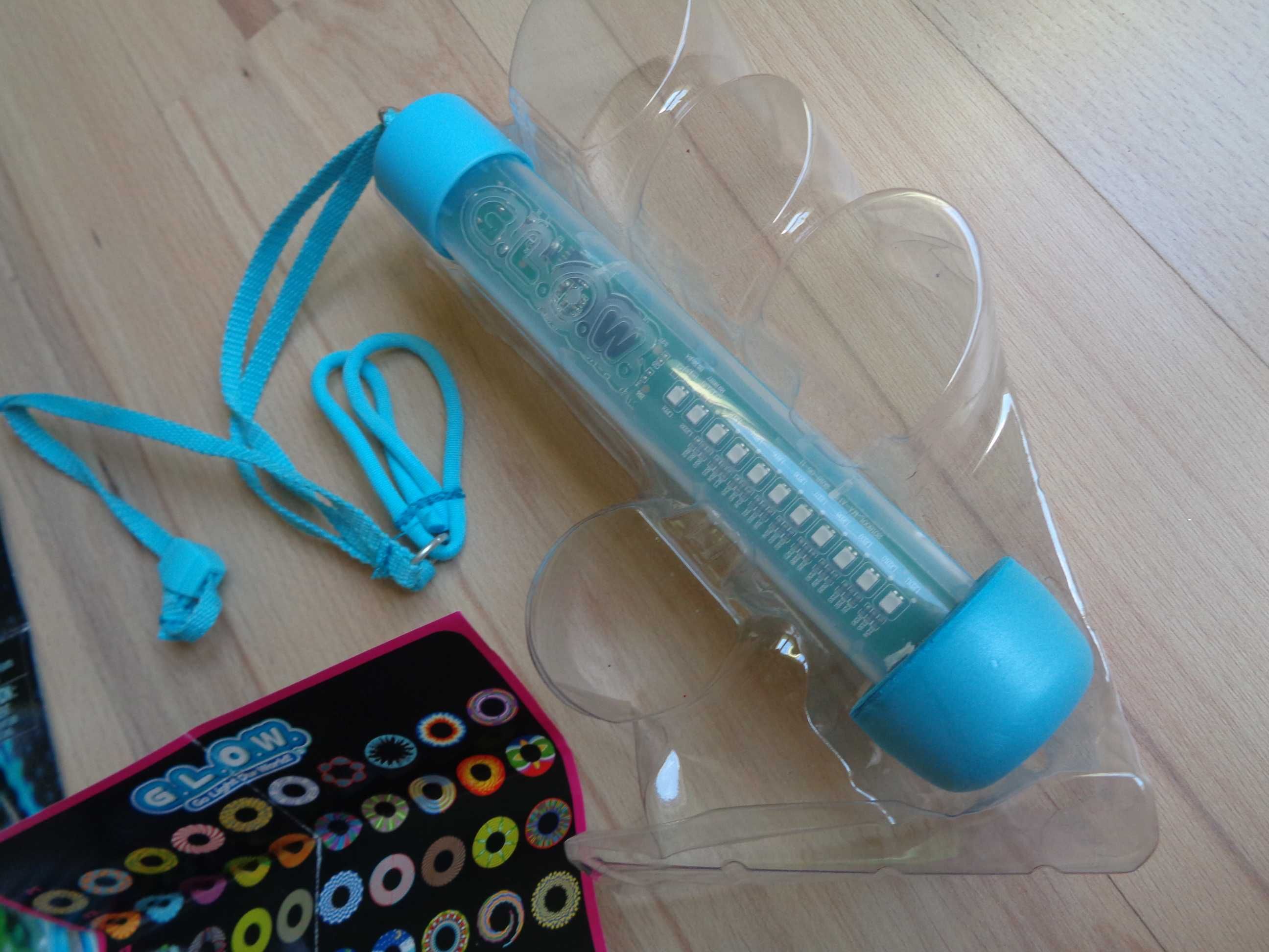 GLOW Jakks Pacific G.L.O.W. Stick Multi świecąca pałka baton 8+