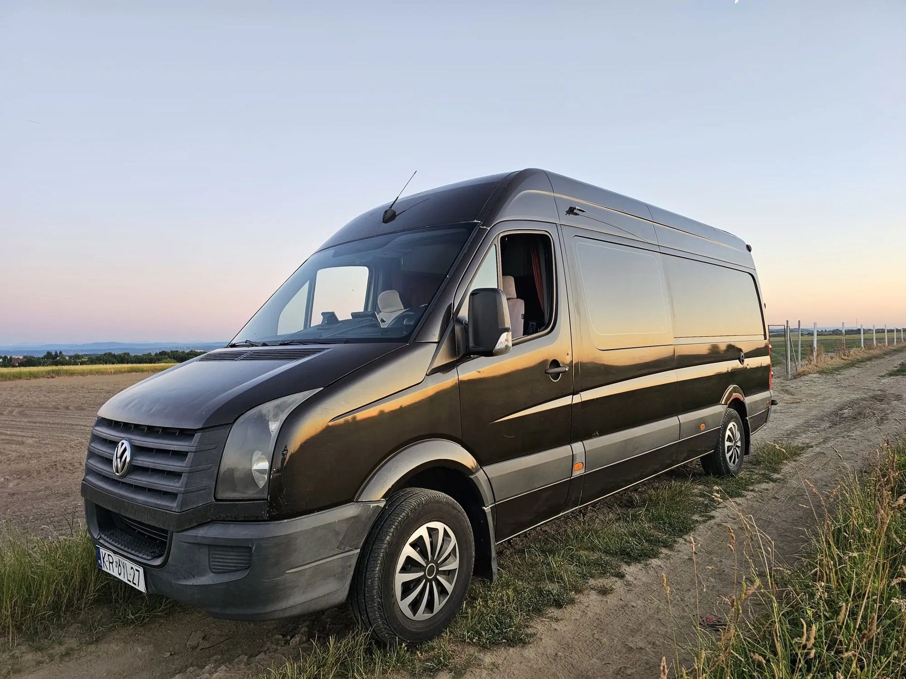 Volkswagen Crafter KAMPER - Crafter 2011, trzy funkcje. Gotowy na wyprawę.