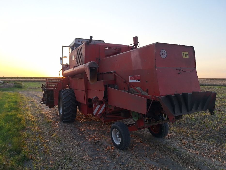 Sprzedam Kombajn Bizon Z056