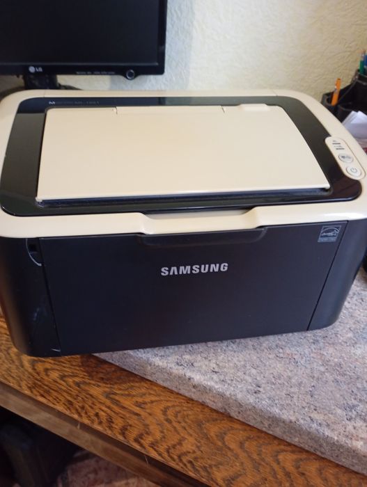 Принтер б/в Samsumg ML 1661