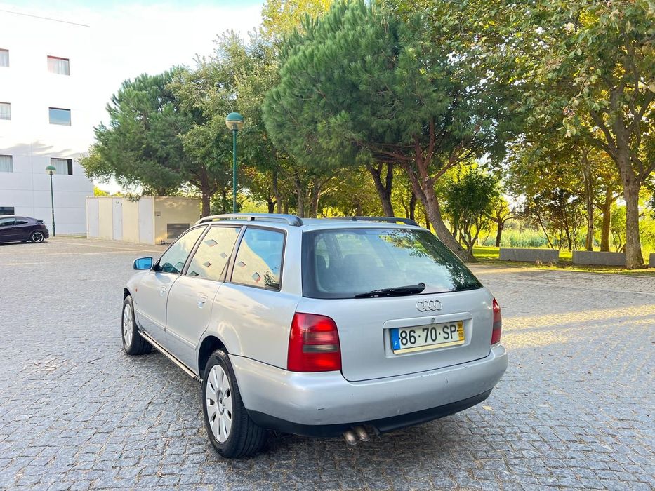 Audi A4 1.9 CV 110 Ano 1996 com apenas 330.000 KMS
