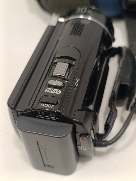 Kamera cyfrowa SONY HDR-CX210 e full HD x30 5.2 Mpx DOTYK ZEISS zestaw