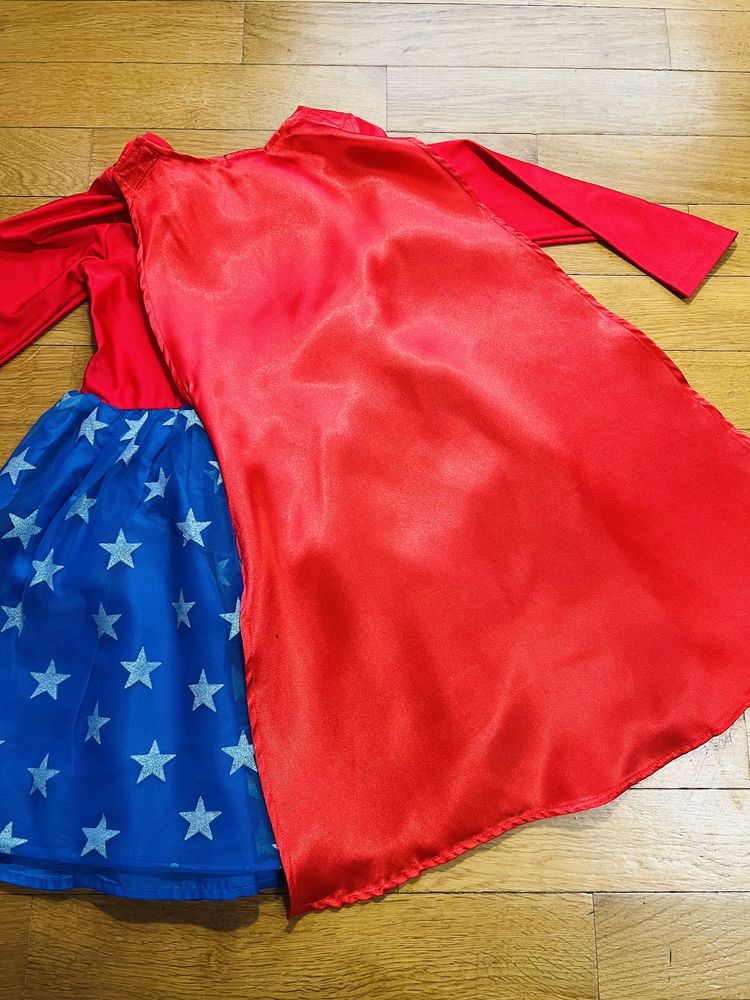 Карнавальна сукня Супердівчини