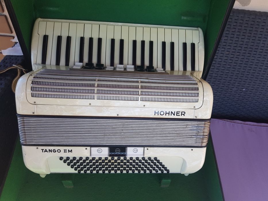 Akordeon hohner 96