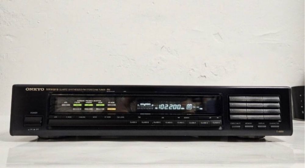 Am/Fm Tuner Onkyo T-4850. Wykonane w Japonii