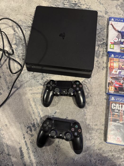 Platstation 4 , 1TB , Ps4,dwa pady,gry,stan idealny