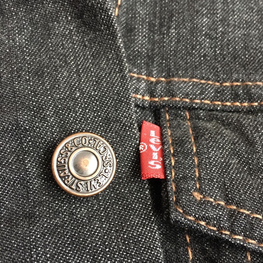 Джинсовая куртка Levis Trucker Jacket Washed black