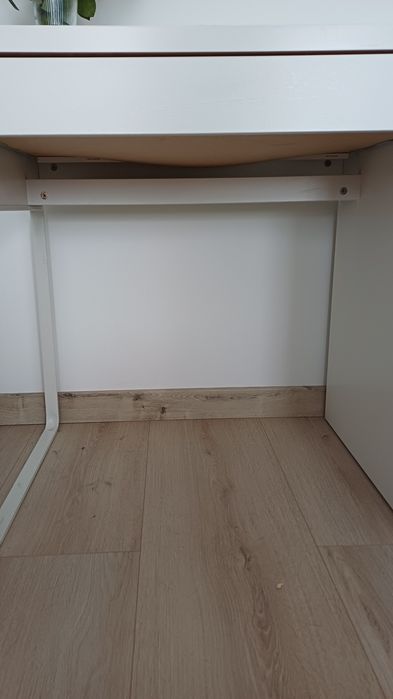 Biurko IKEA Micke 105 x 55 cm białe