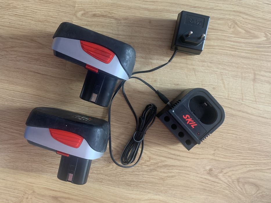 Wiertarko-wkrętrka SKIL 1001, akumulator