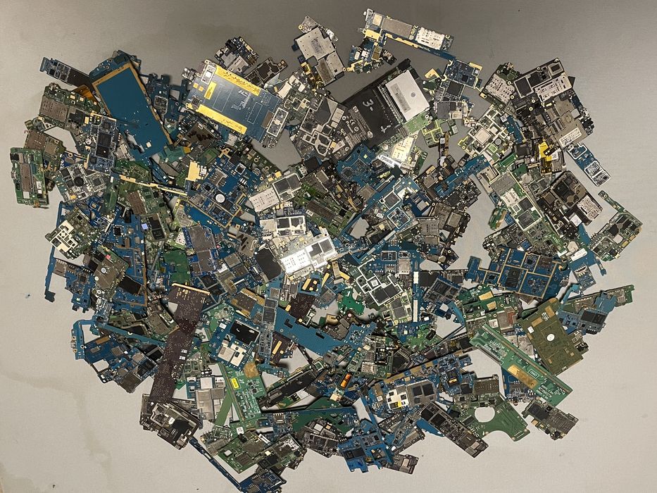 Платы от телефонов