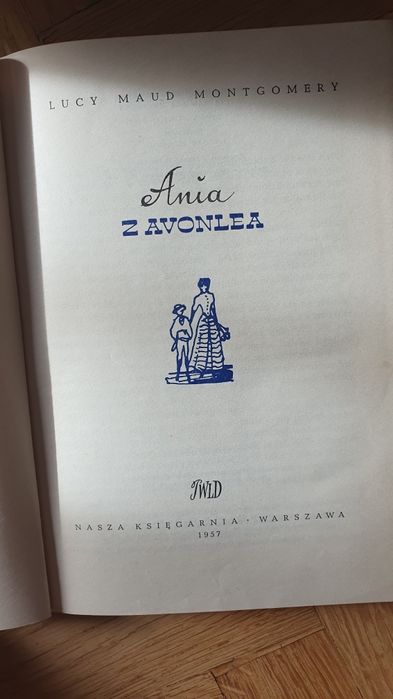 Książki z  1957 roku "Ania z Avonlea" i "Ania na uniwersytecie"