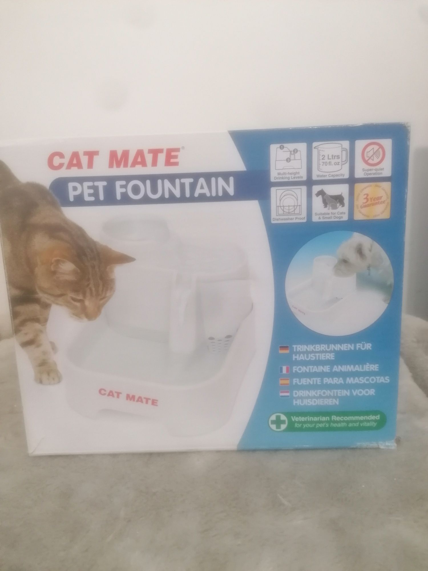 Cat mate fontanna dla zwierząt. Poideełko