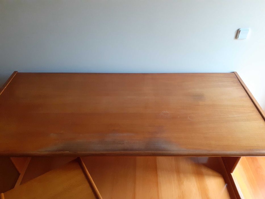 Estante + mesa de escritório + móvel de apoio (tudo madeira) - SALDOS