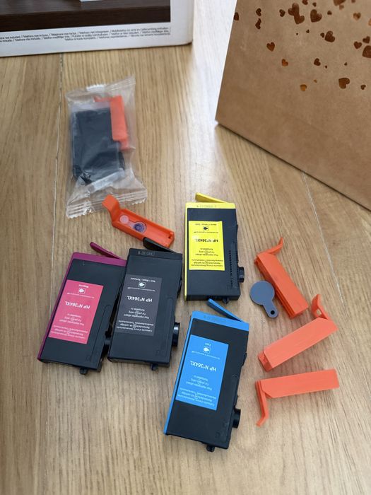 Vendo Pack Impressora HP 5520 + Tinteiros + Papel