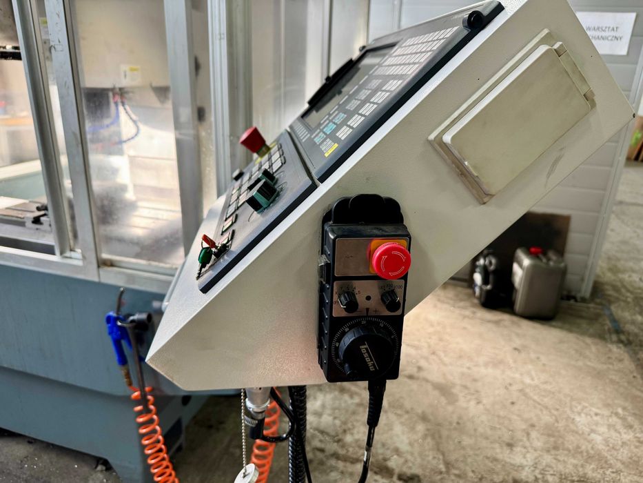 Frezarka CNC centrum obróbcze KOMPLETNE z dokumentami FV