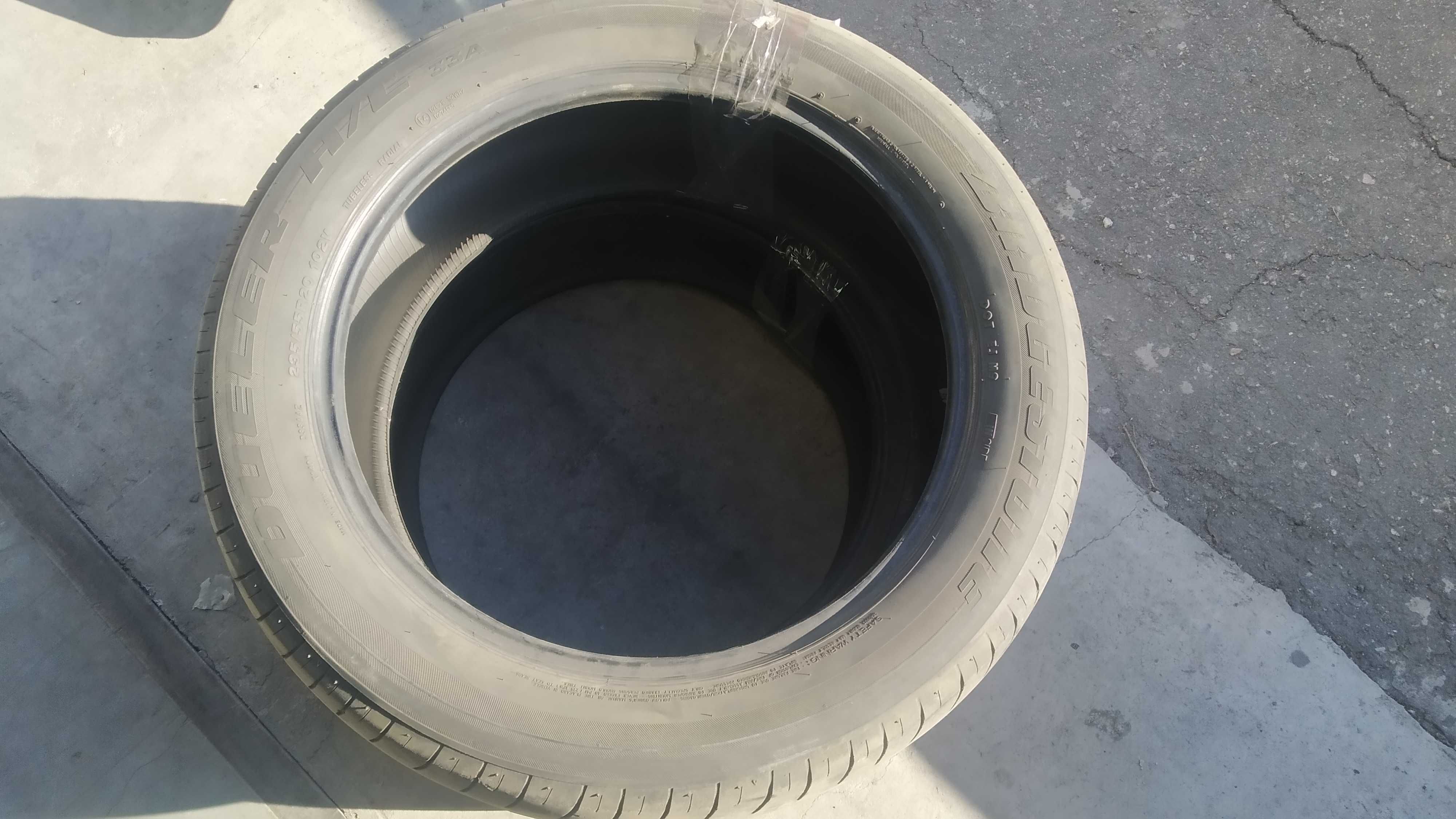 Комплект коліс 235/55 R20 Bridgestone на сезон