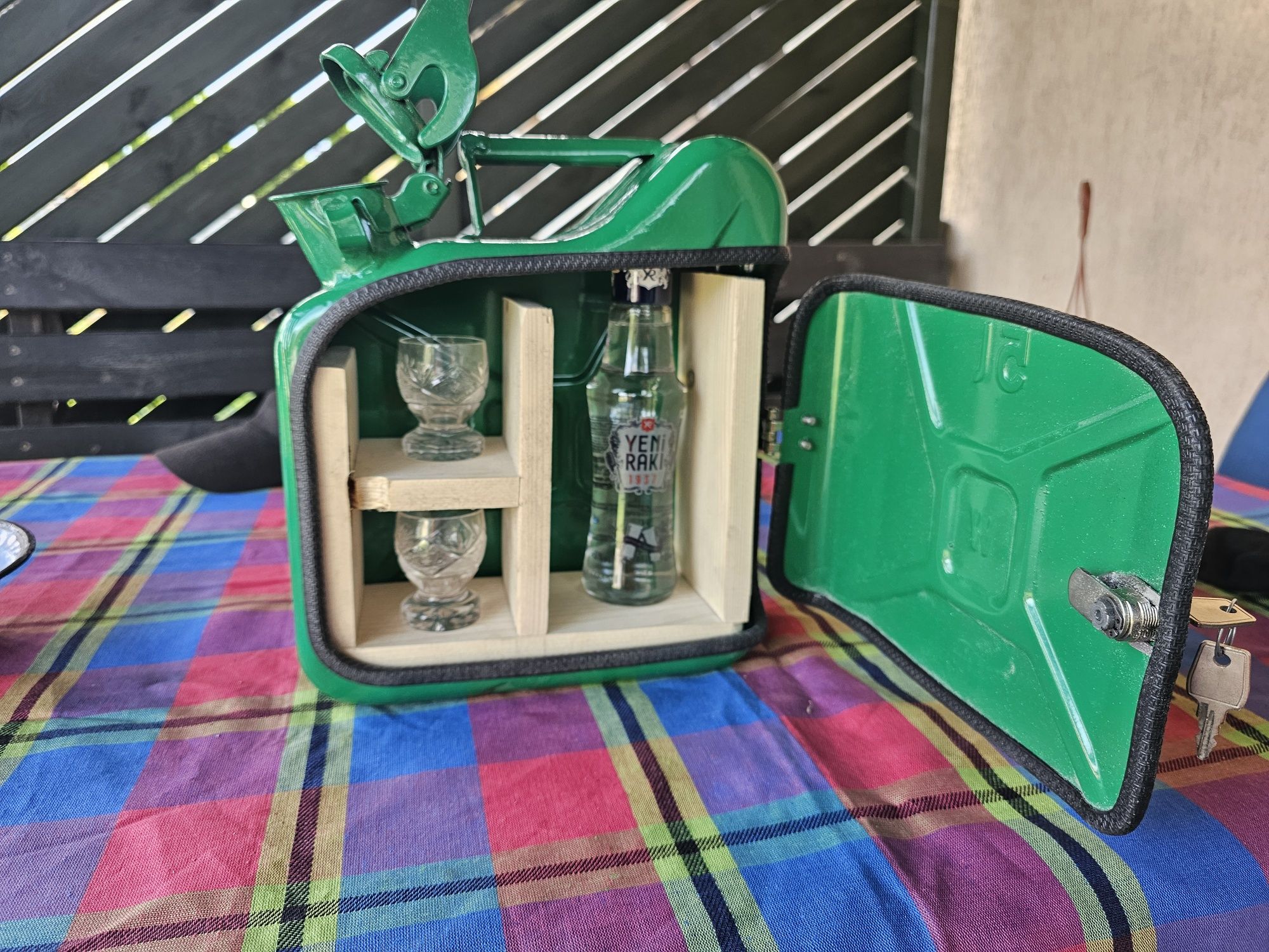 Mini barek kanister
