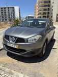 Nissan qashqai cinzento