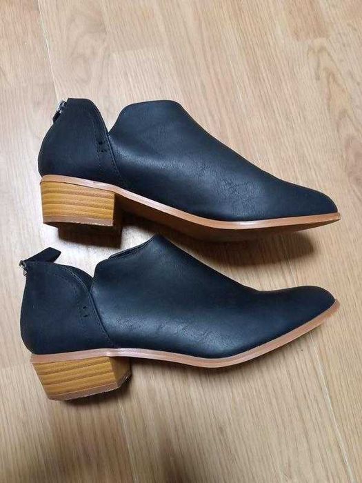 Туфлі ботильйони чорні черевики ковбойки козаки