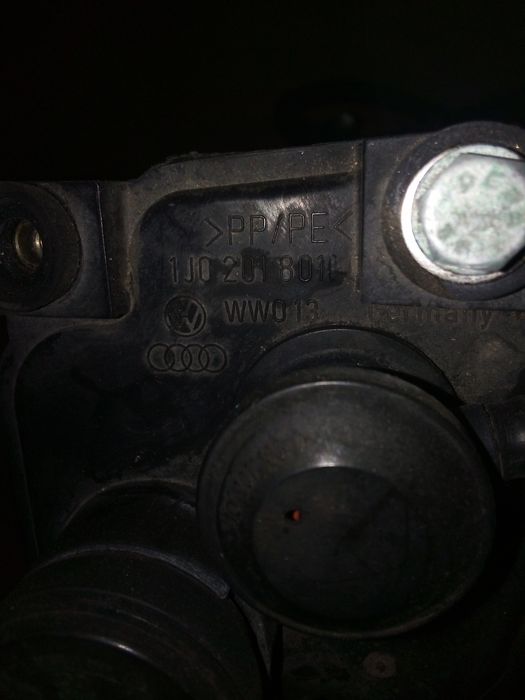 Отсорбер "Шкода, Гольф"