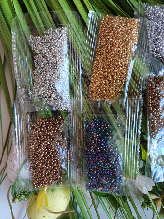 Złote, srebrne, grafitowe koraliki do robienia bransoletek