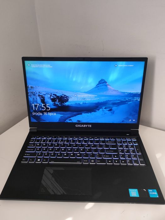 Laptop Gigabyte G5