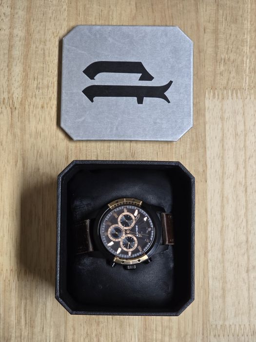 Relógio Police castanho