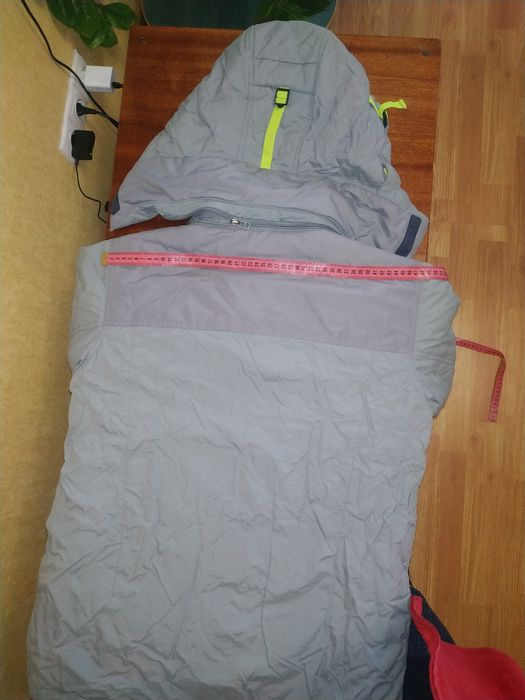 Продам пуховик на мальчика