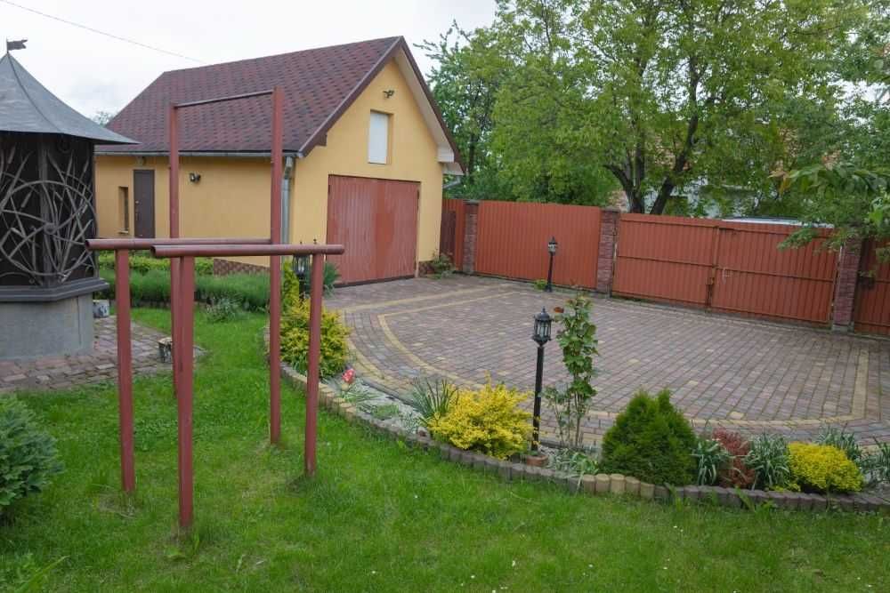 продаж будинку в.Борислав 190м з ремонтом від власника