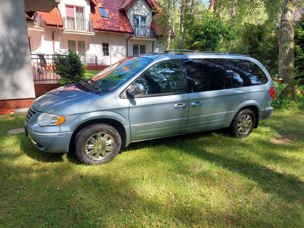 Chrysler T&C Limited 3,8l - 2006r. 162500 mil