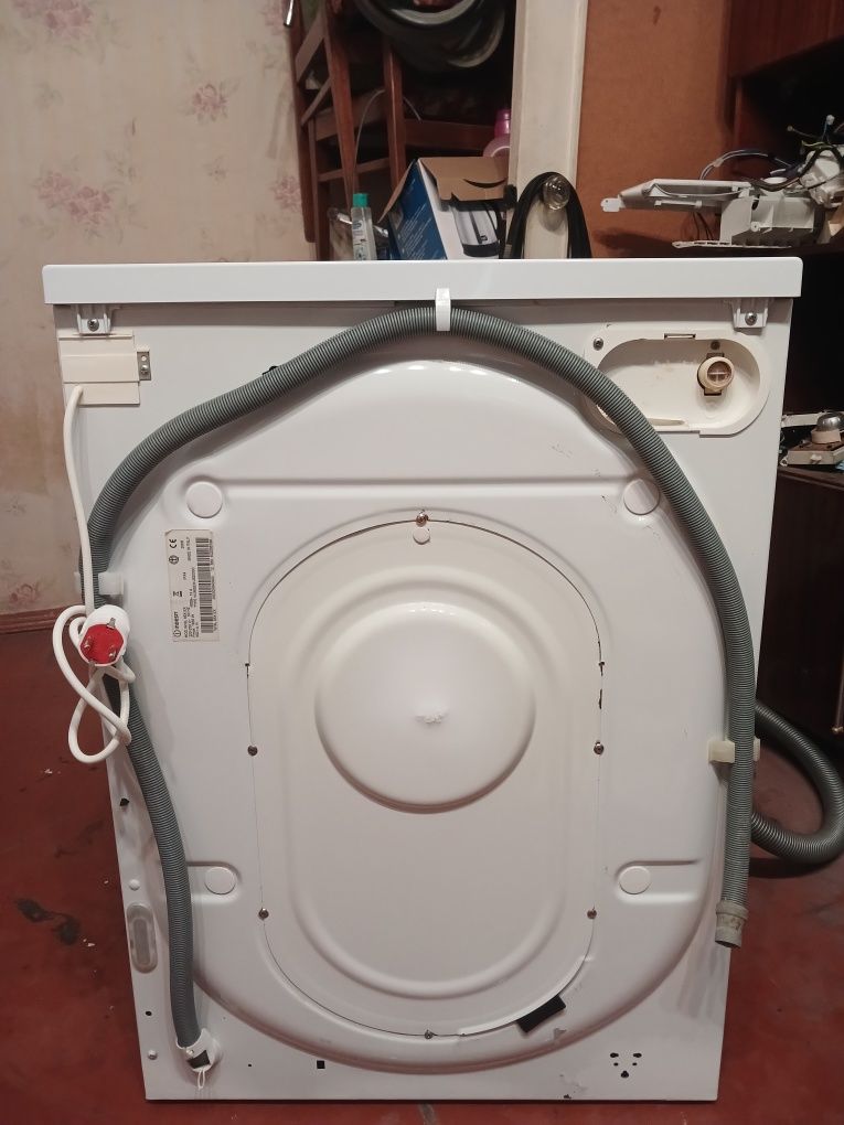 Стиральная машина Indesit wisl85x после ТО. Гарантия. Доставка