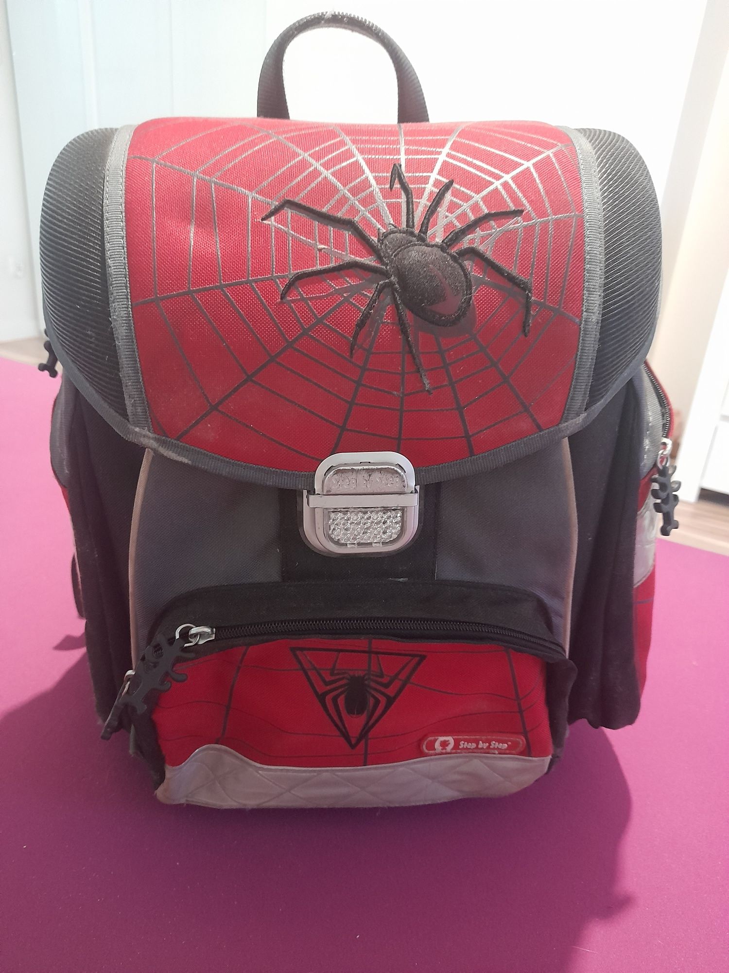 Plecak tornister szkolny usztywniany spiderman