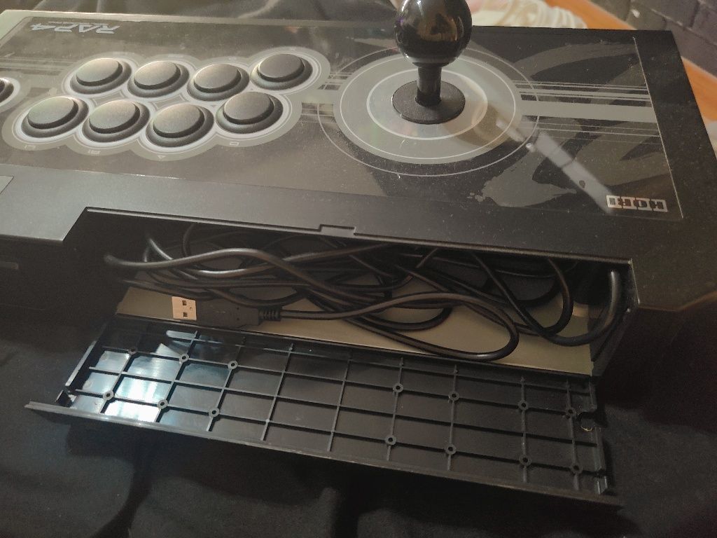 Hori real arcade pro 4