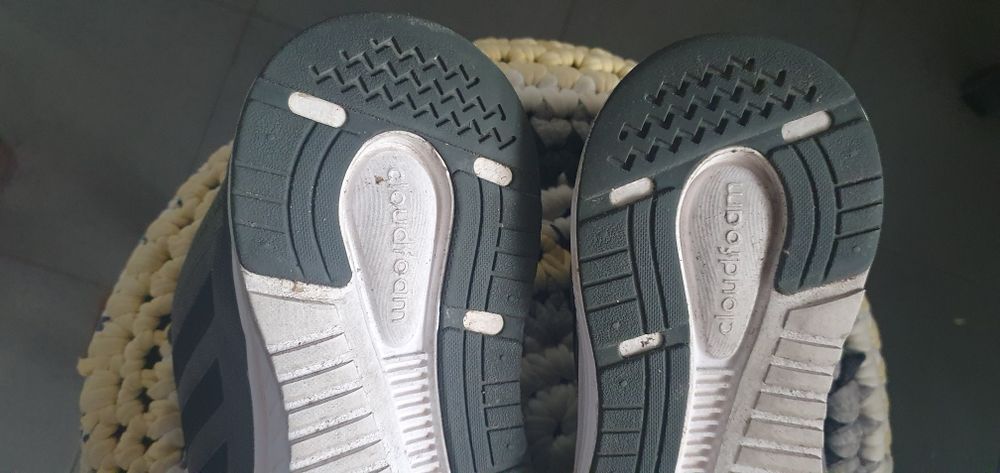 Ténis Nike UK 7,5 UE 40,5 brancoos