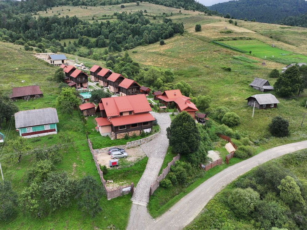 Садиба, база відпочинку, номери, будинки, Deluxe в горах, чан, сауна