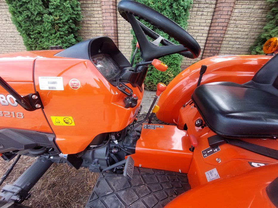 Трактор Kubota l3218