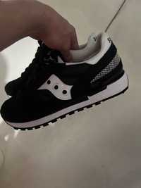 Продам красовки saucony Shadow Original