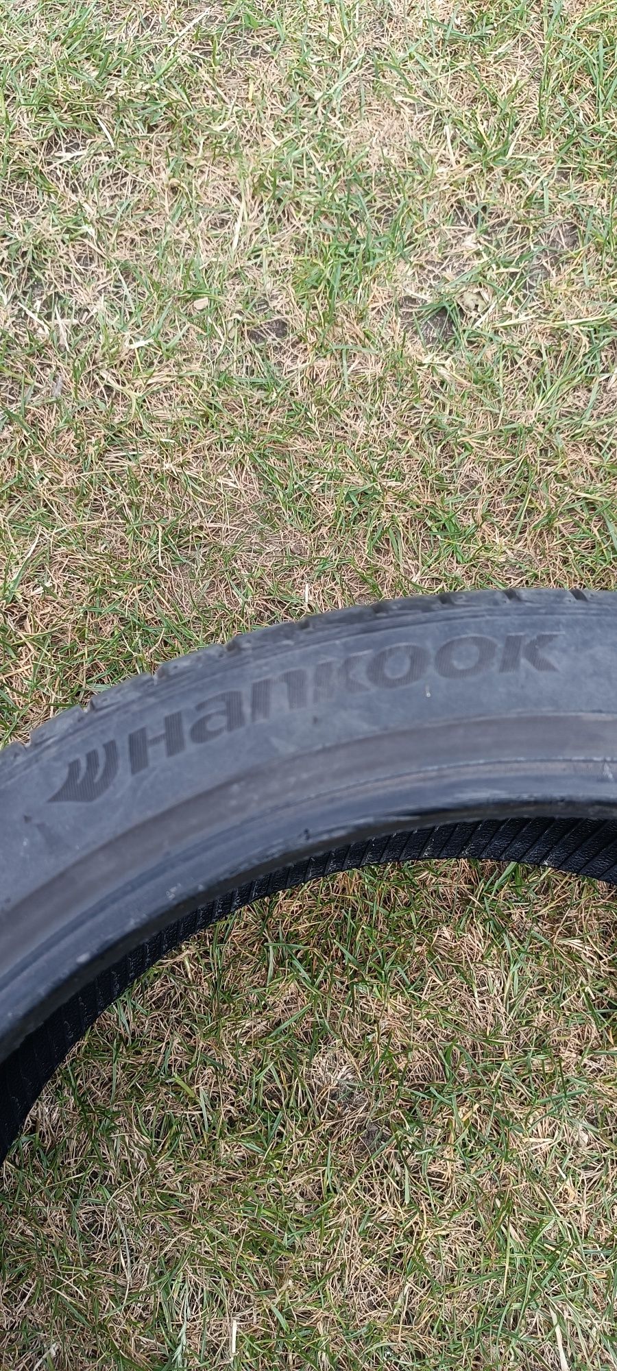 Opony 215/40 R18
