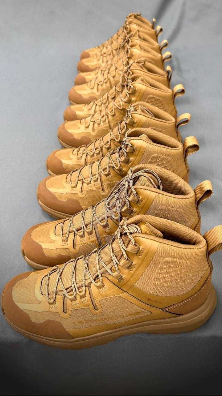 Взуття  від бренду DECKERS X LAB  Gore-Tex