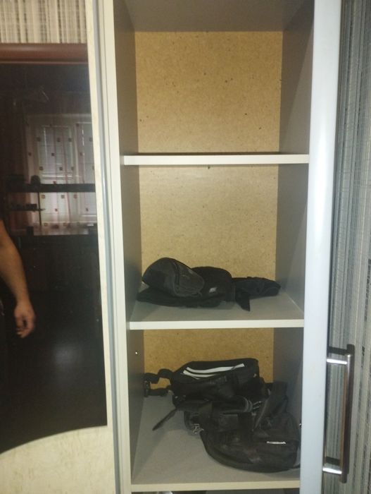 Прихожа  1,2*1,9