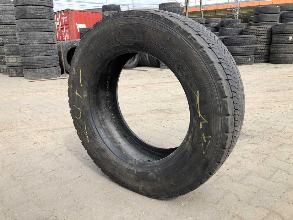 295/60R22.5 Opona MICHELIN XLINE D Napędowa 8-9mm X Line