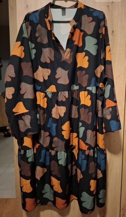 Sukienka w liście/bez paska/